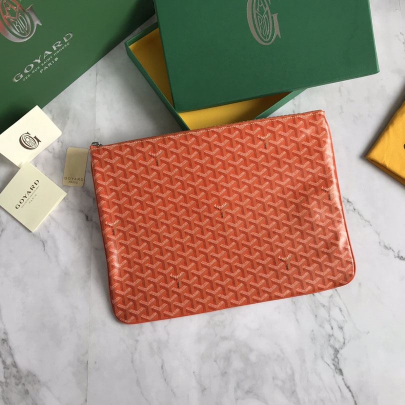 Go*ard clutch bags